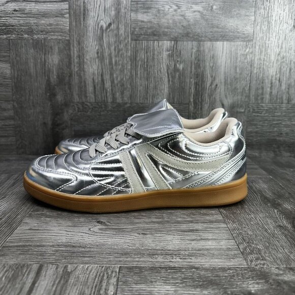 Steve Madden Madrid Women's size 7.5 Metallic Gum Bottom Shoes - Picture 2 of 8